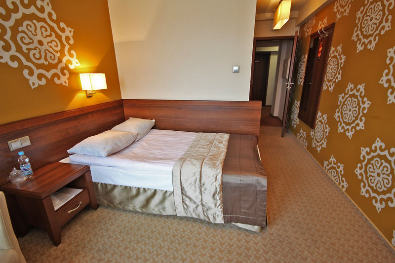 Adria Hotel Kyiv Exterior photo