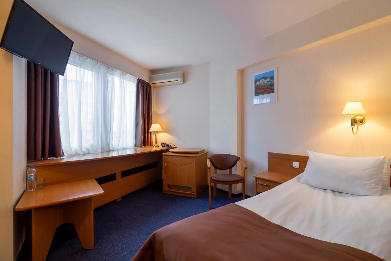 Adria Hotel Kyiv Exterior photo