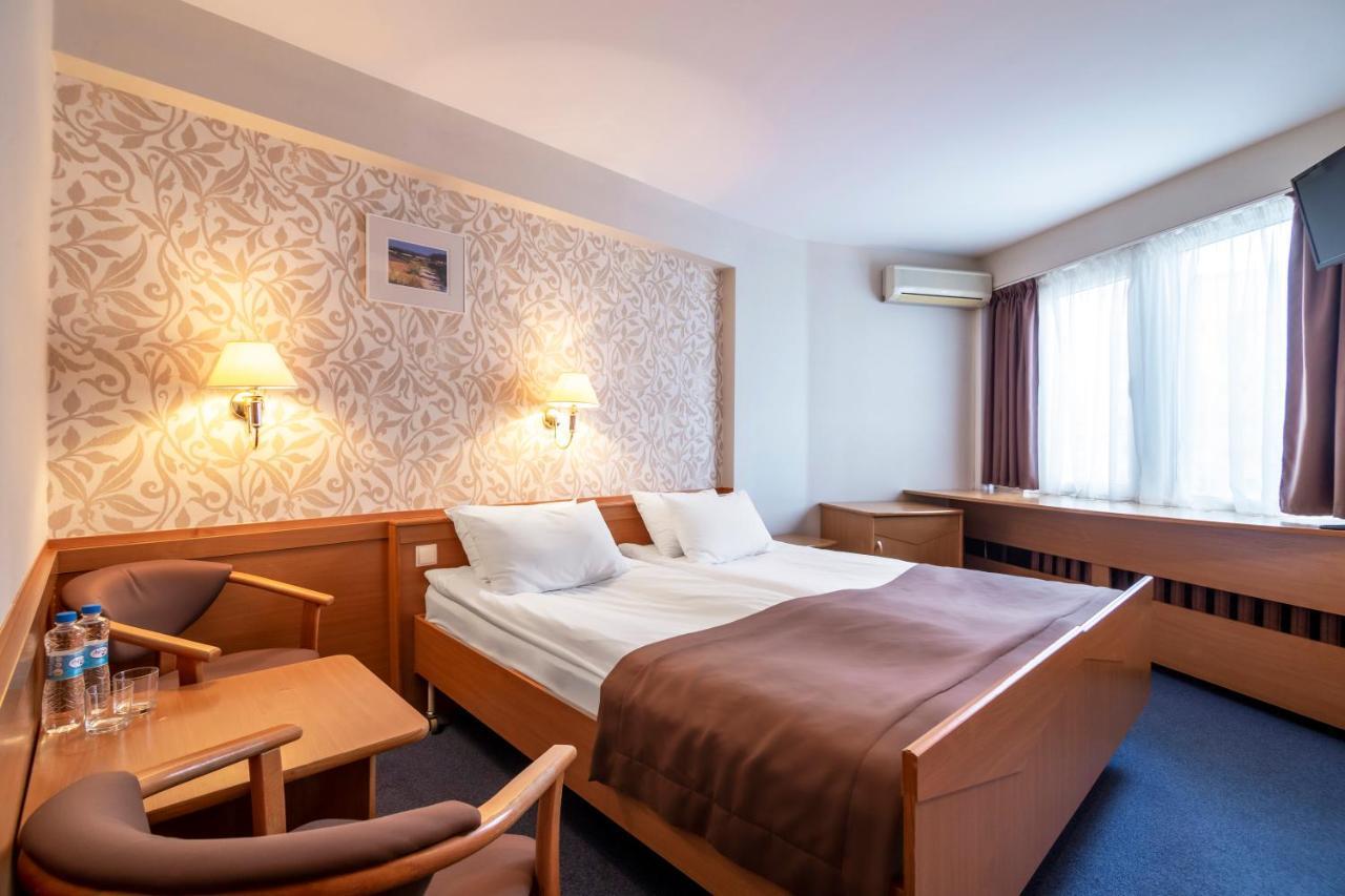 Adria Hotel Kyiv Exterior photo