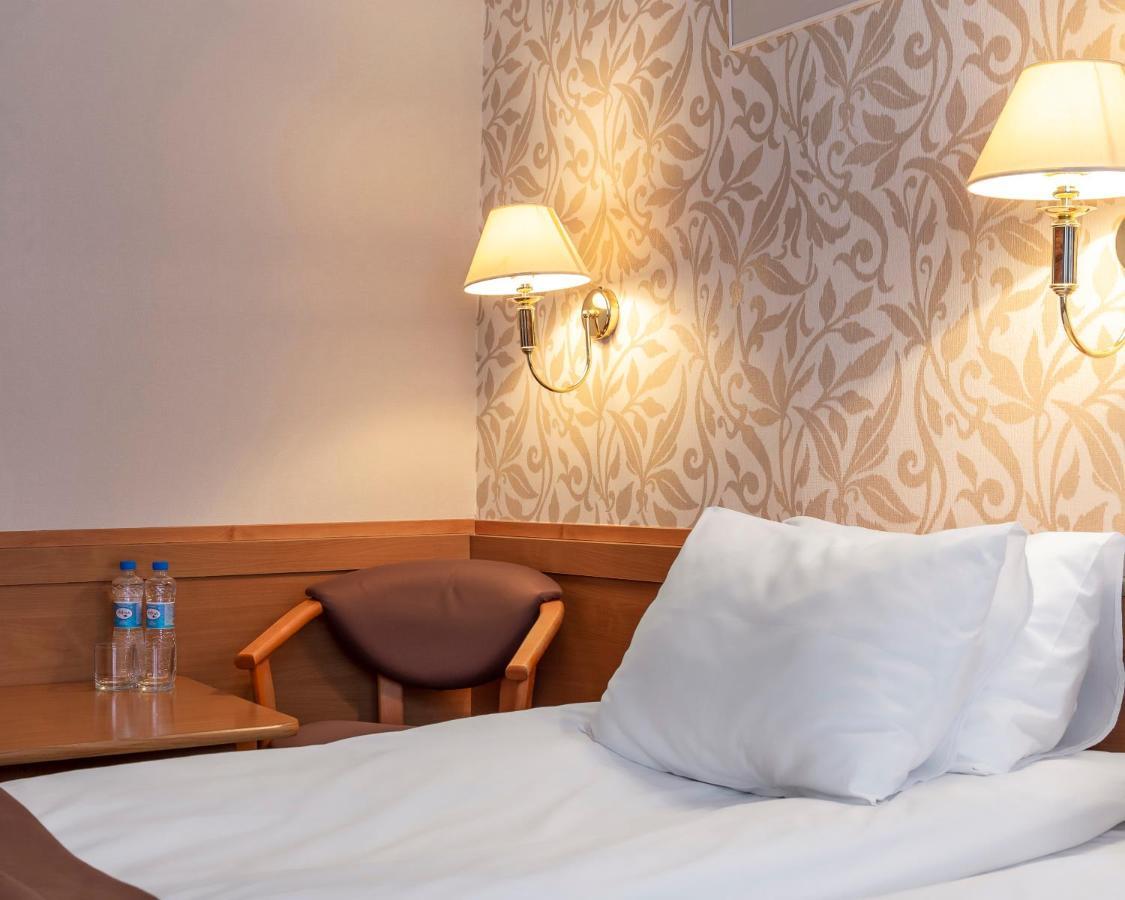 Adria Hotel Kyiv Exterior photo