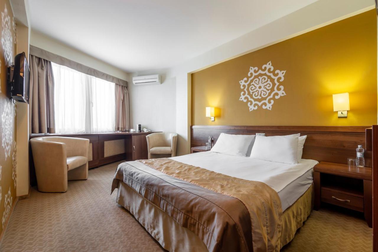 Adria Hotel Kyiv Exterior photo