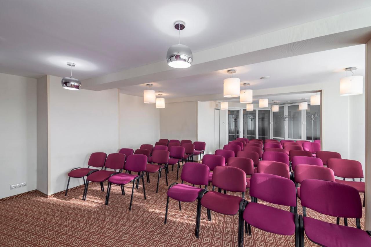 Adria Hotel Kyiv Exterior photo