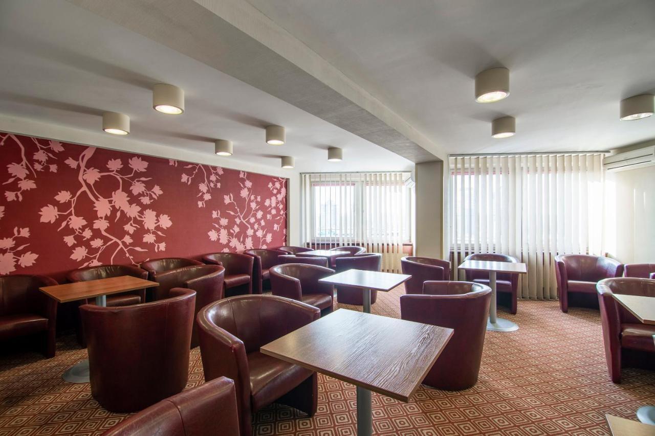 Adria Hotel Kyiv Exterior photo